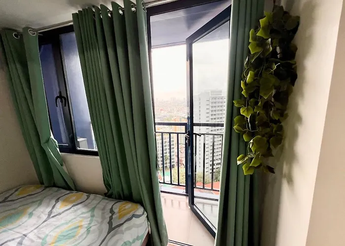 Skyline Serenity Designer 1br With Balcony At Air *