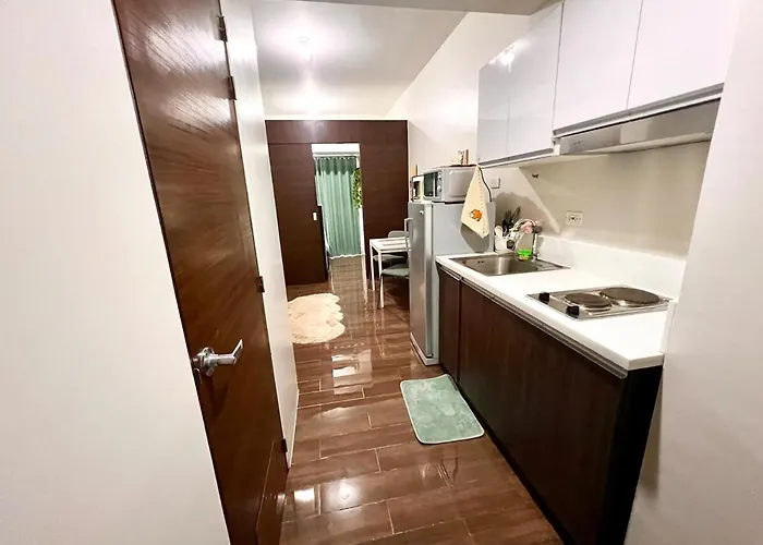 Skyline Serenity Designer 1br With Balcony At Air
