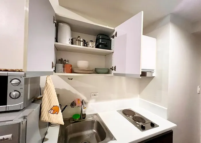 Skyline Serenity Designer 1br With Balcony At Air Apartment
