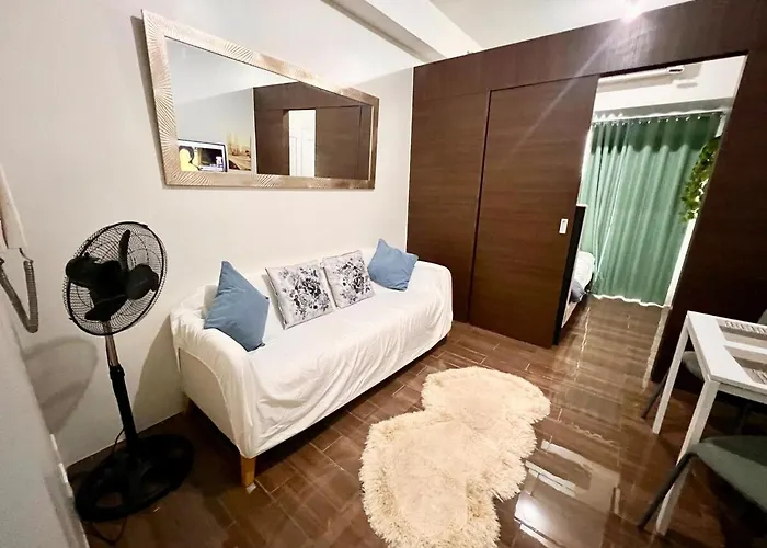 Apartment Skyline Serenity Designer 1br With Balcony At Air