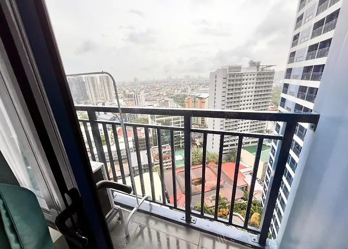Skyline Serenity Designer 1br With Balcony At Air *