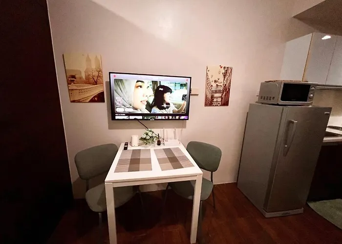 Apartment Skyline Serenity Designer 1br With Balcony At Air *