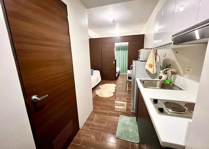 Apartment Skyline Serenity Designer 1br With Balcony At Air