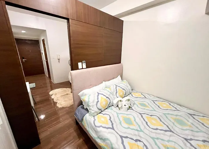 Skyline Serenity Designer 1br With Balcony At Air * Manila